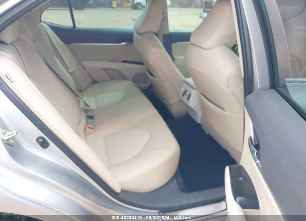 2020 TOYOTA CAMRY XLE VIN: 4T1F11AK2LU920671