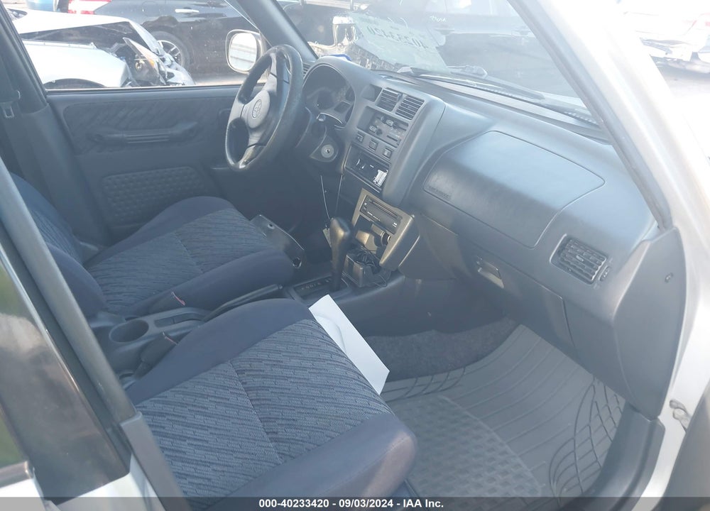 1998 TOYOTA RAV4 VIN: JT3HP10VXW0162098