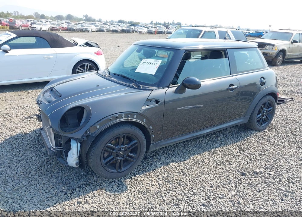 2013 MINI HARDTOP COOPER S VIN: WMWSV3C5XDT475546