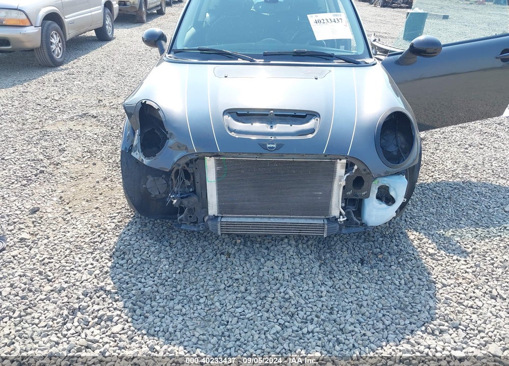 2013 MINI HARDTOP COOPER S VIN: WMWSV3C5XDT475546