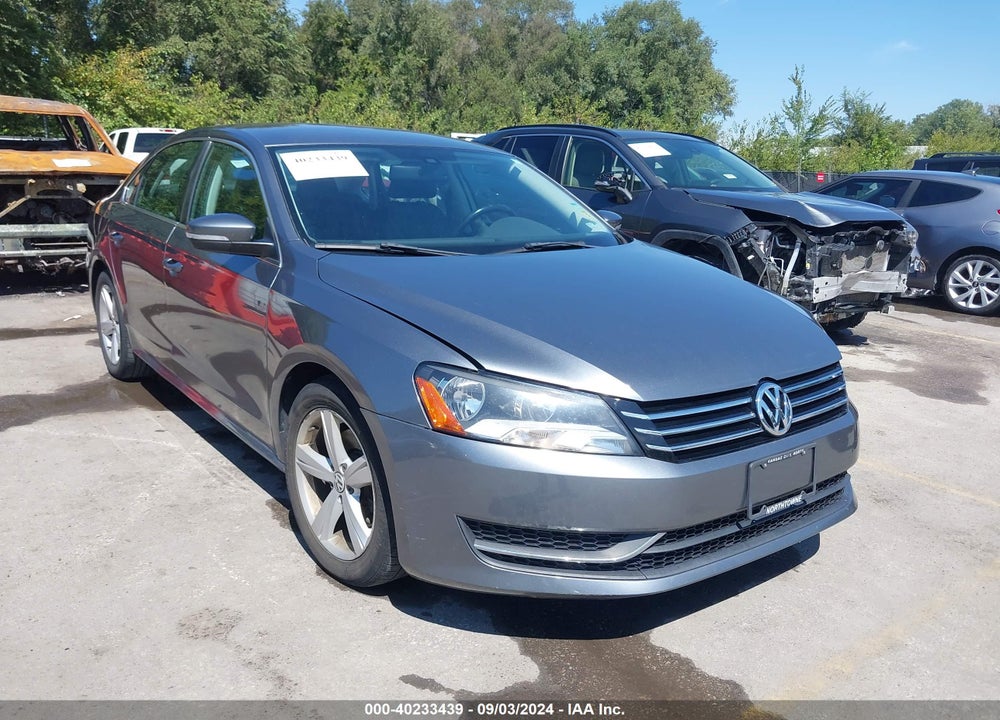 2013 VOLKSWAGEN PASSAT 2.5L SE VIN: 1VWBH7A38DC118155