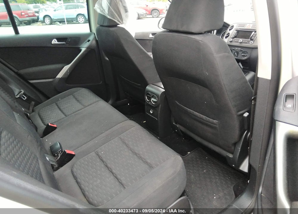 2009 VOLKSWAGEN TIGUAN SE VIN: WVGAV75N09W539811