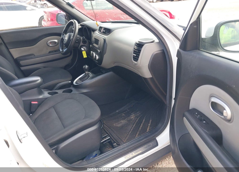 2014 KIA SOUL VIN: KNDJN2A28E7064755