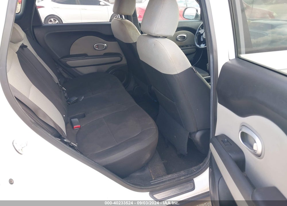 2014 KIA SOUL VIN: KNDJN2A28E7064755