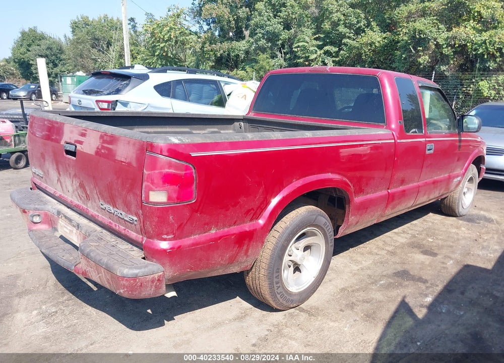 2000 CHEVROLET S-10 LS VIN: 1GCCS1946Y8193044