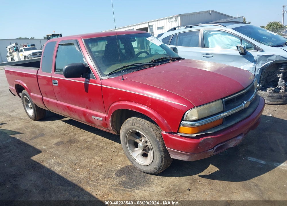 2000 CHEVROLET S-10 LS VIN: 1GCCS1946Y8193044
