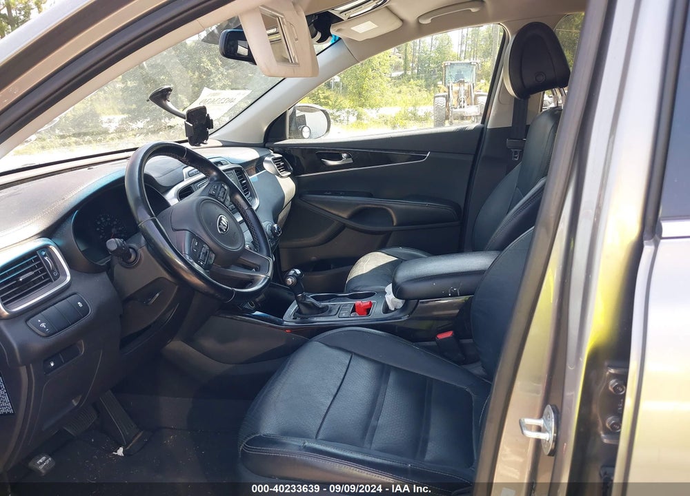 2016 KIA SORENTO 3.3L EX VIN: 5XYPH4A52GG092824