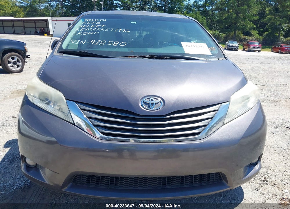 2014 TOYOTA SIENNA XLE V6 8 PASSENGER VIN: 5TDYK3DC7ES418580