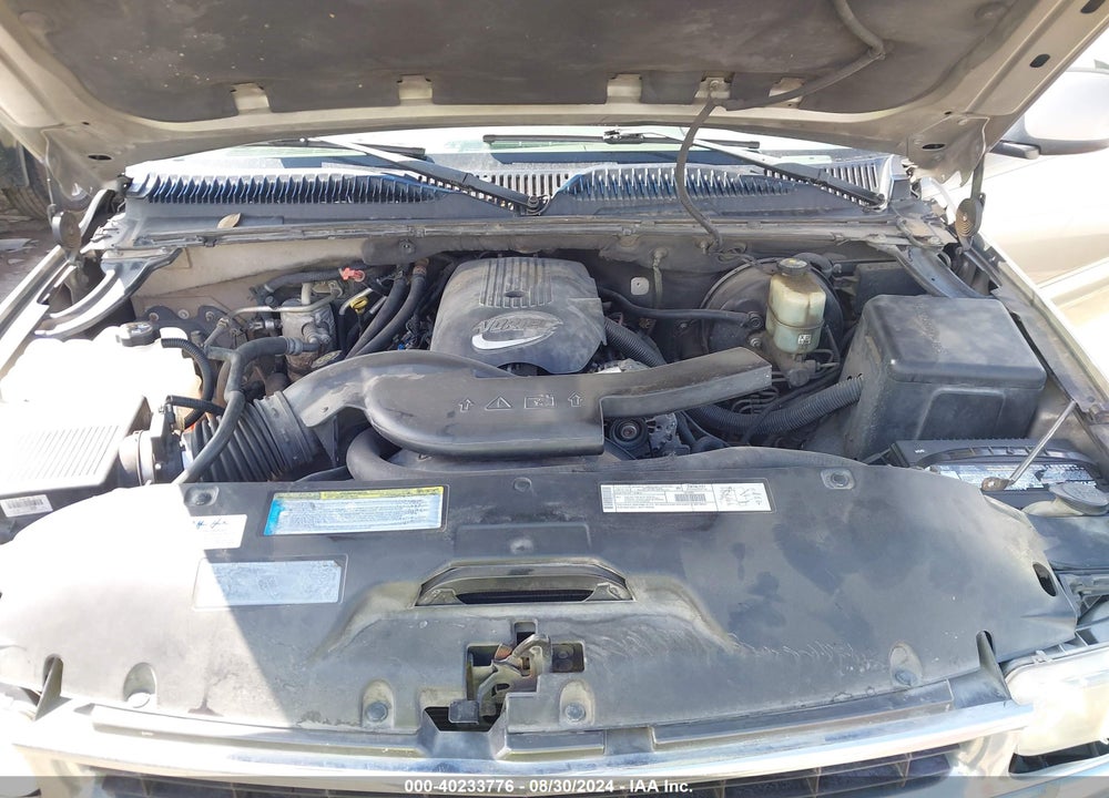 2001 CHEVROLET SUBURBAN 1500 LT VIN: 3GNEC16T51G223269