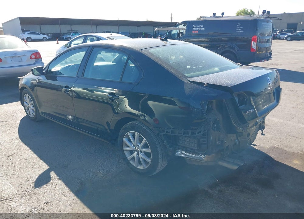 2012 VOLKSWAGEN JETTA 2.5L SE VIN: 3VWDP7AJ0CM418800