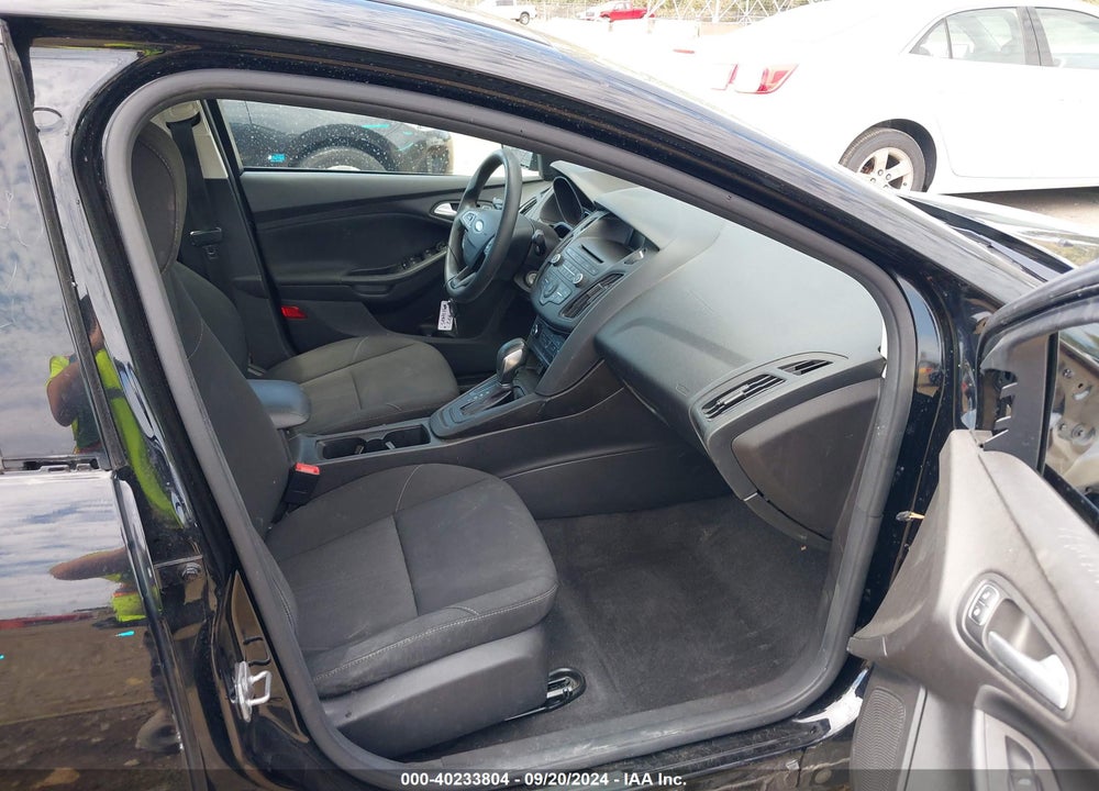 2017 FORD FOCUS SE VIN: 1FADP3F21HL340703
