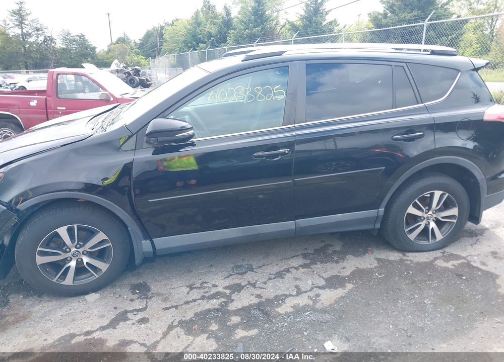 2016 TOYOTA RAV4 XLE VIN: 2T3RFREV3GW461164