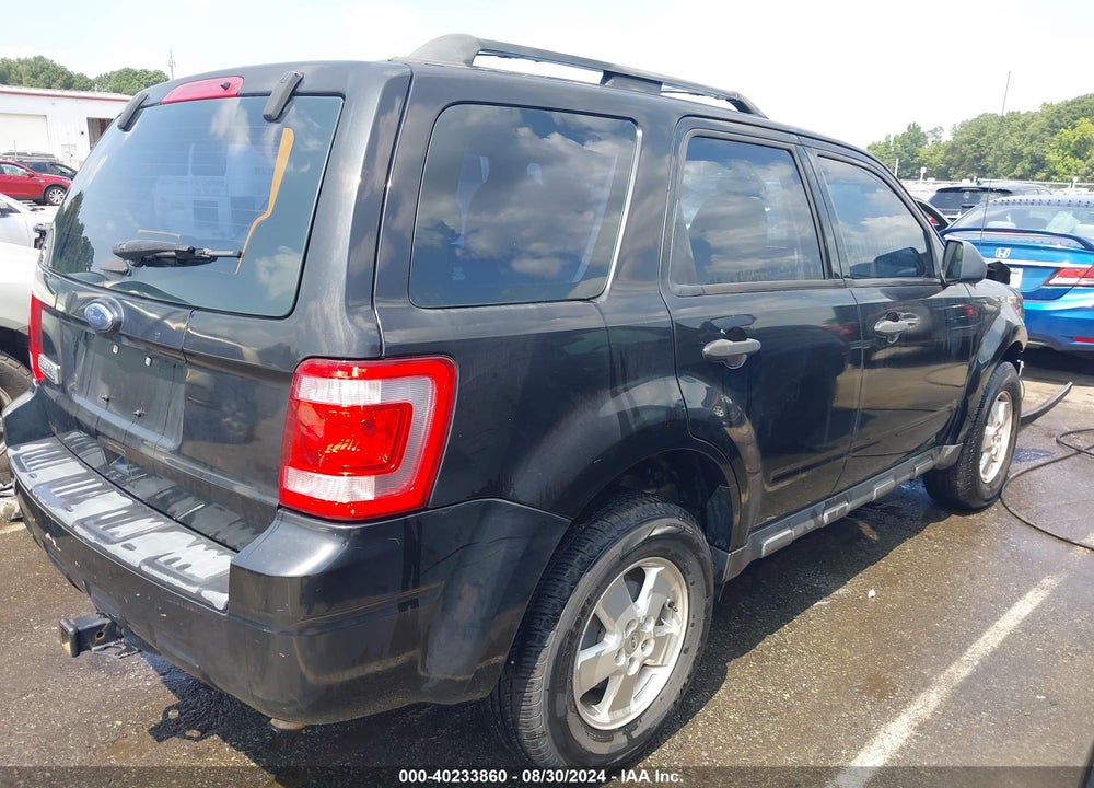 2011 FORD ESCAPE XLS VIN: 1FMCU0C71BKC48304