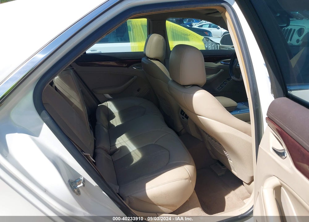 2010 CADILLAC CTS LUXURY VIN: 1G6DF5EG6A0120229