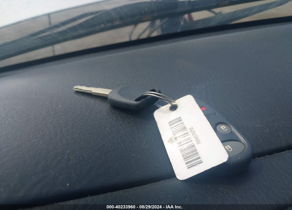 2005 HONDA CIVIC LX VIN: 2HGES16515H591758