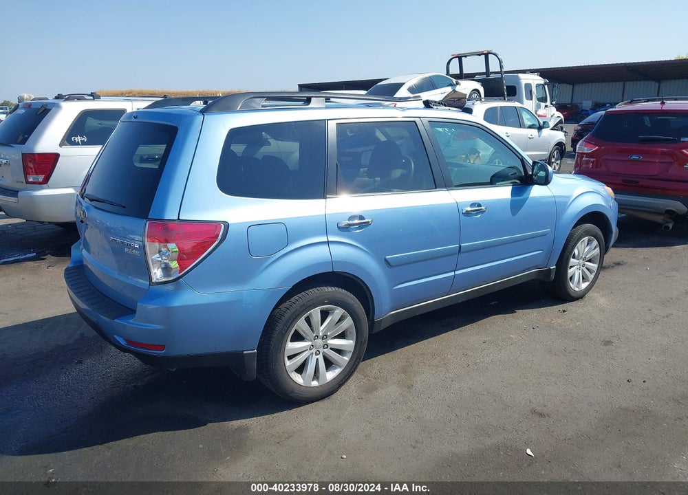2011 SUBARU FORESTER 2.5X PREMIUM VIN: JF2SHADC6BG708454