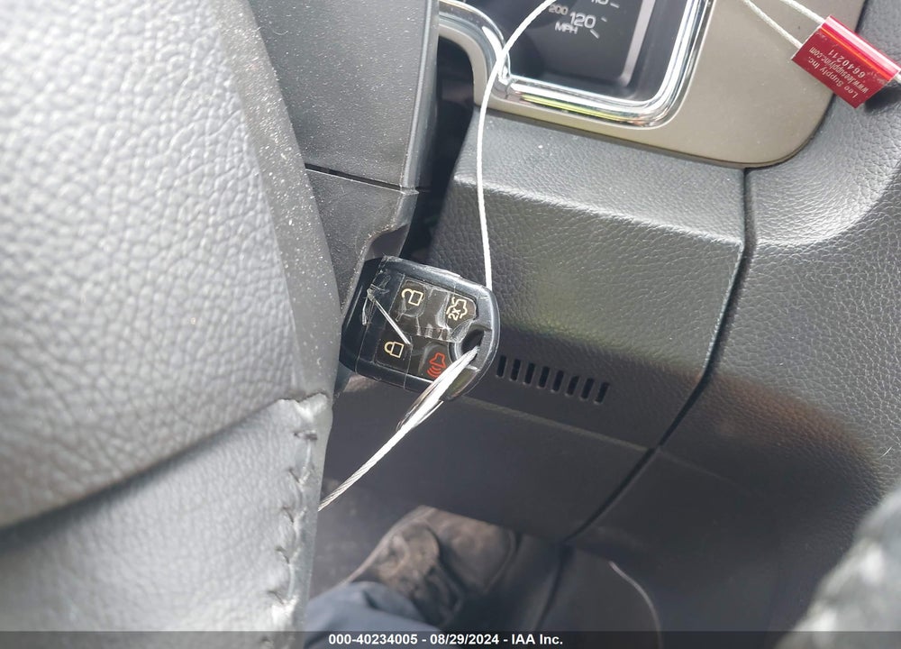 2012 LINCOLN NAVIGATOR VIN: 5LMJJ2J5XCEL06341