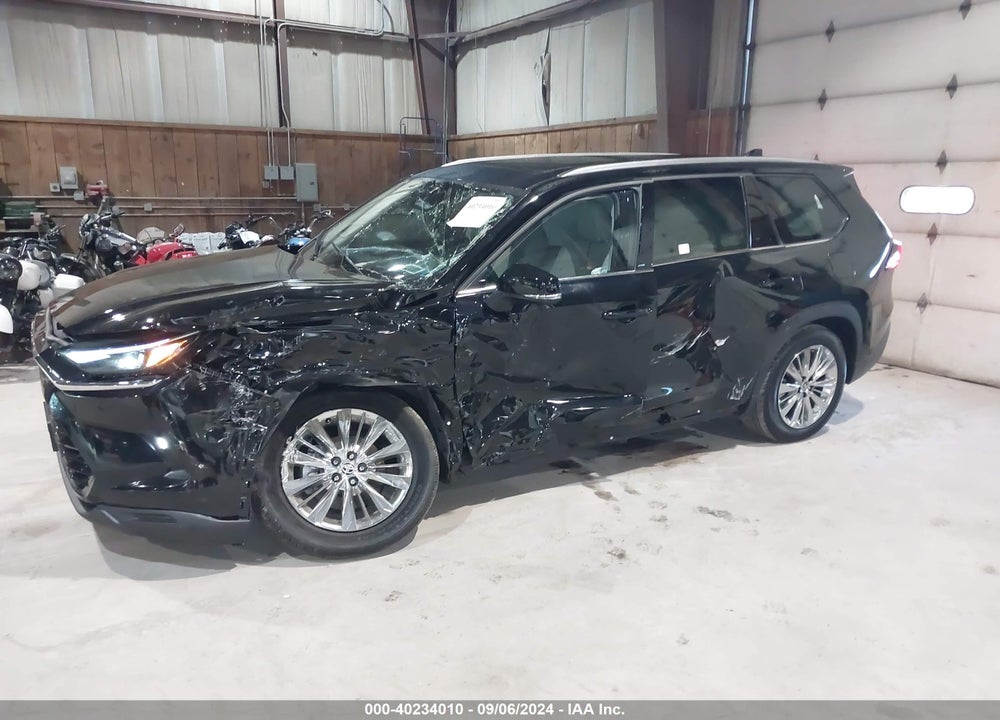 2024 TOYOTA GRAND HIGHLANDER PLATINUM VIN: 5TDAAAB53RS035884
