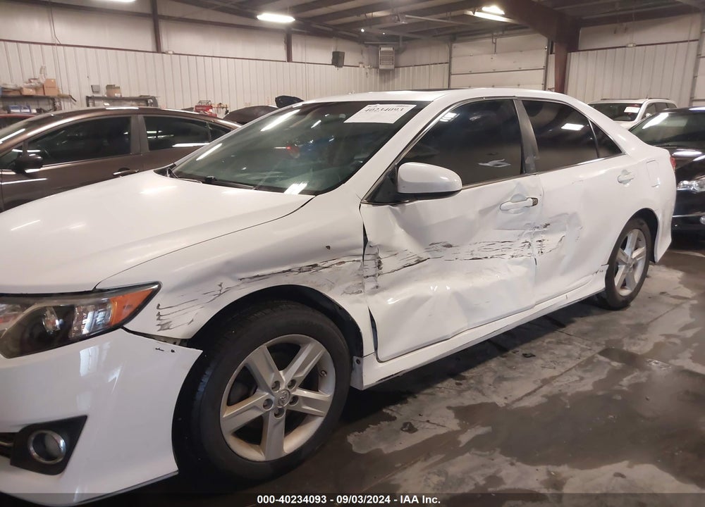 2014 TOYOTA CAMRY SE VIN: 4T1BF1FKXEU780610
