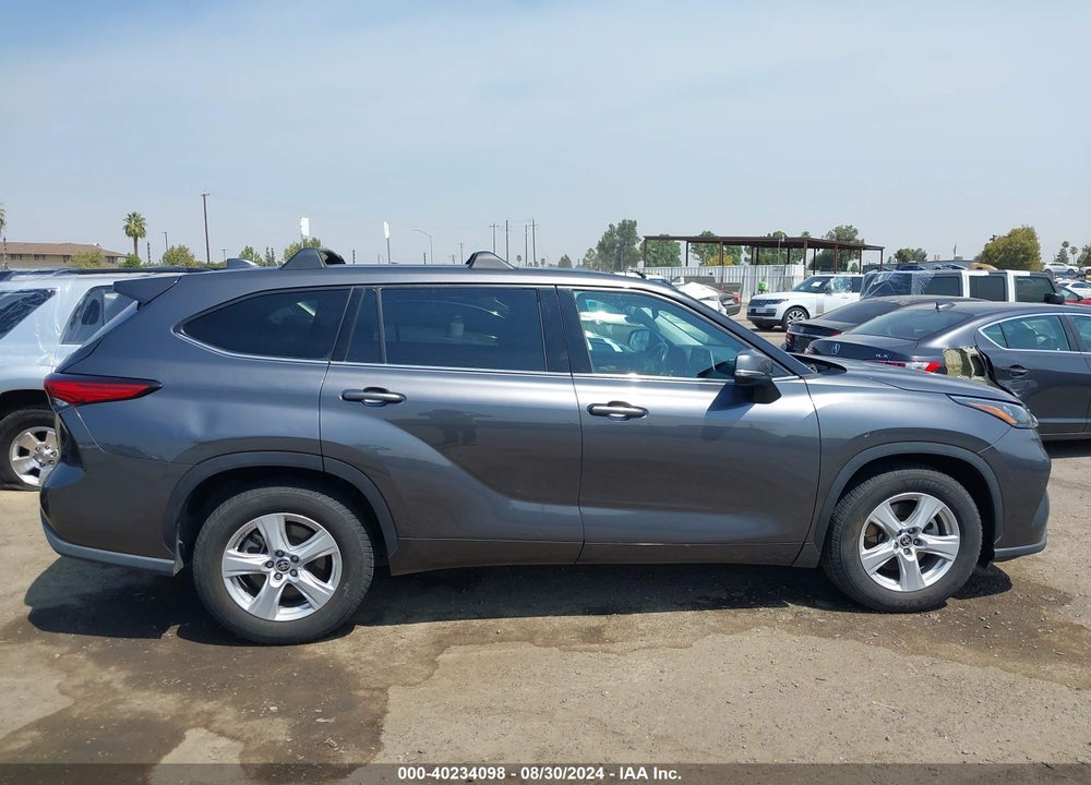 2020 TOYOTA HIGHLANDER LE VIN: 5TDZZRAHXLS026922