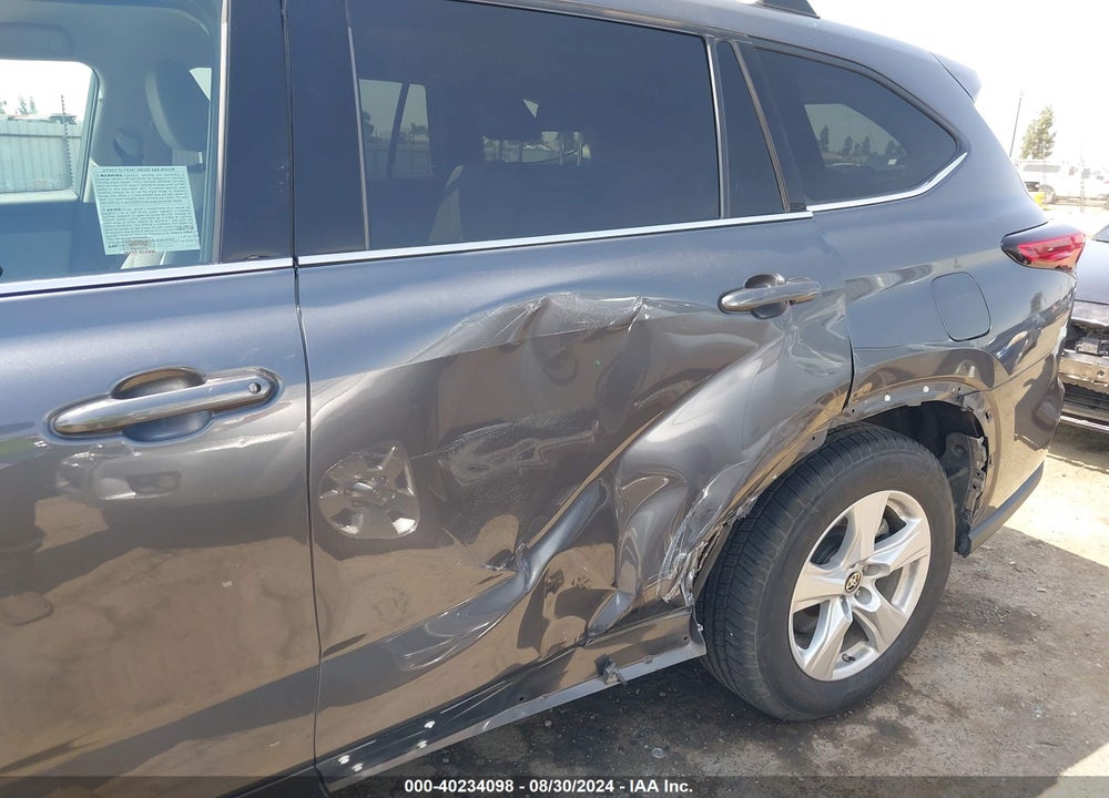 2020 TOYOTA HIGHLANDER LE VIN: 5TDZZRAHXLS026922