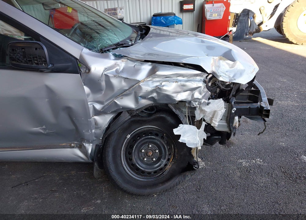 2014 NISSAN ROGUE SELECT S VIN: JN8AS5MV4EW709895