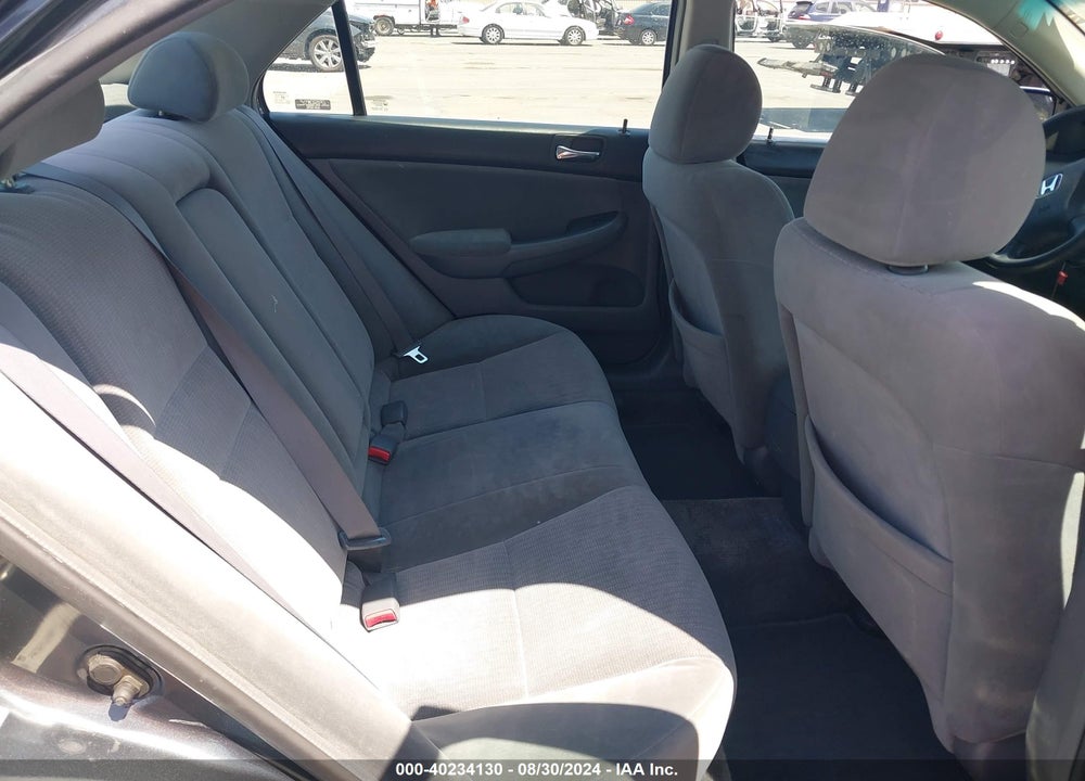 2005 HONDA ACCORD 2.4 LX VIN: 1HGCM56495A083049