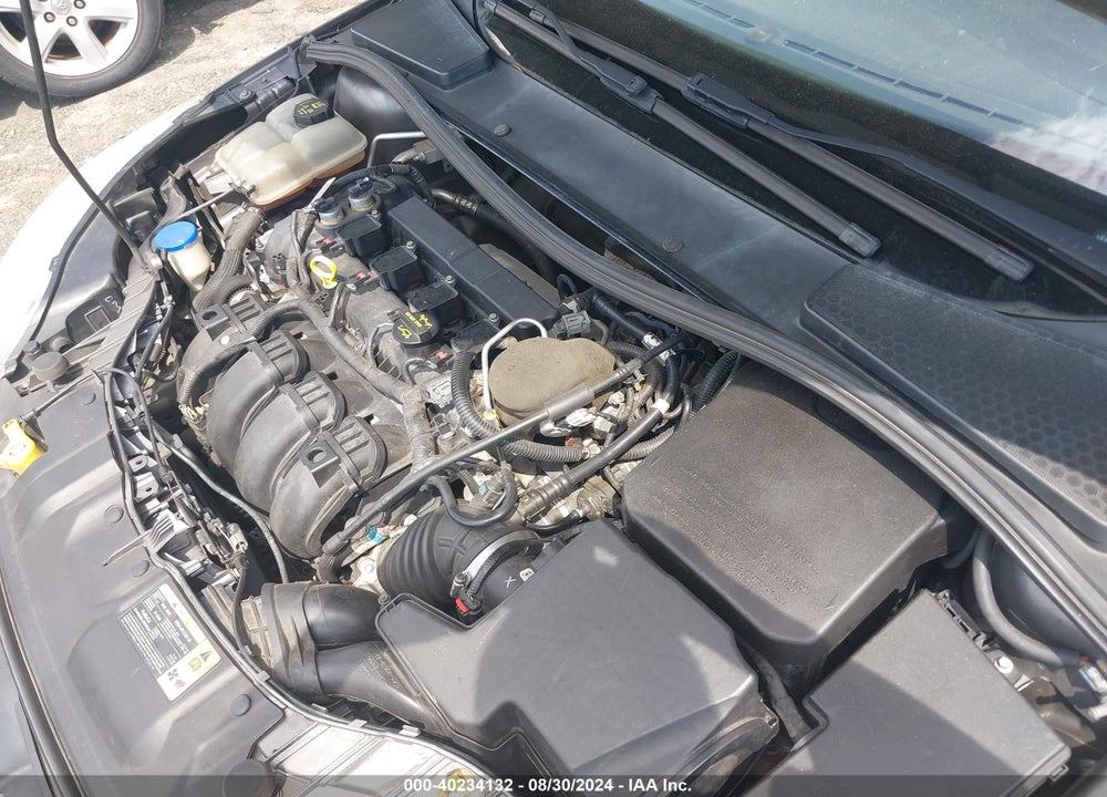 2014 FORD FOCUS SE VIN: 1FADP3F27EL152585