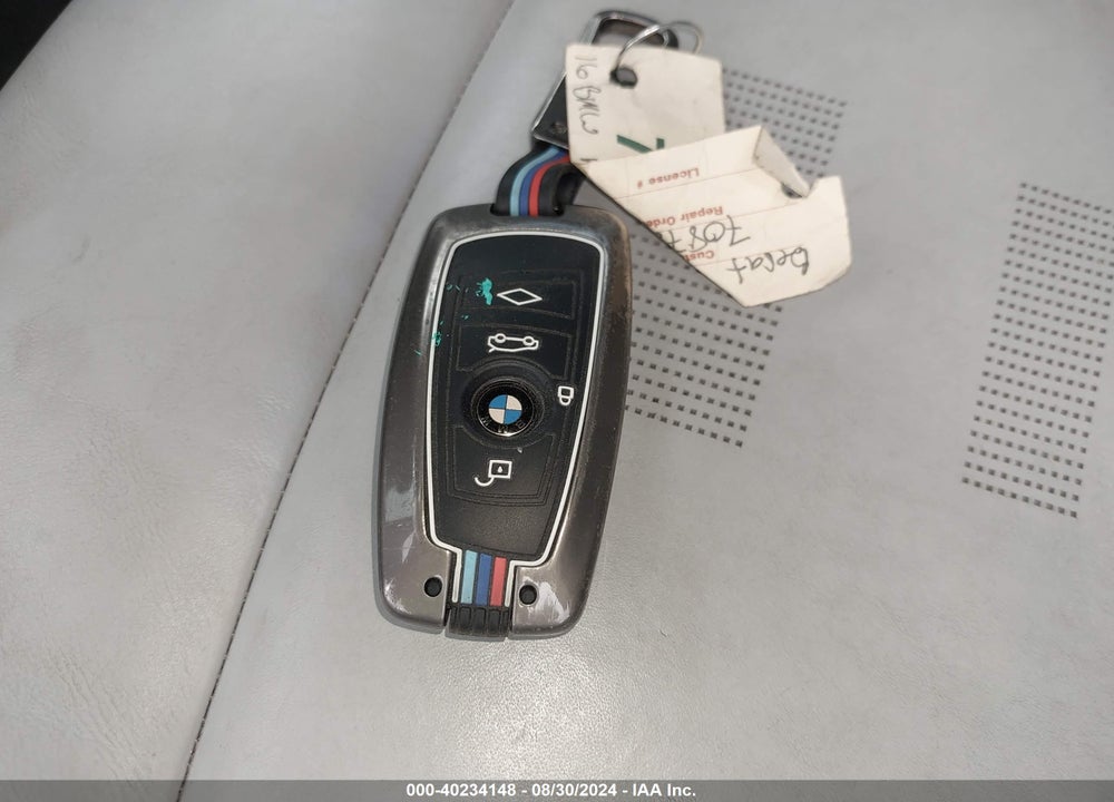 2016 BMW M4 VIN: WBS3R9C58GK335819
