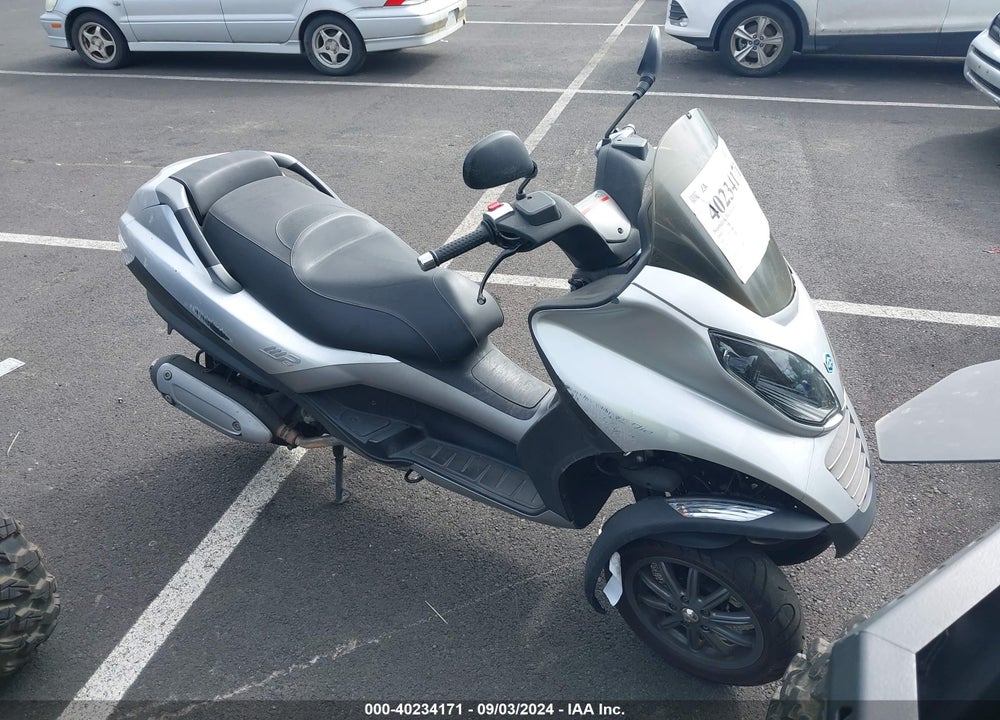 2009 PIAGGIO MP3 250 VIN: ZAPM479M195003816