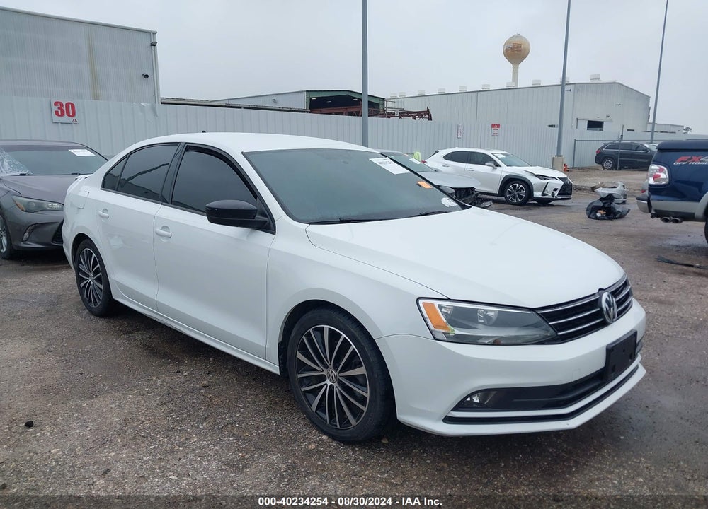 2016 VOLKSWAGEN JETTA 1.8T SPORT VIN: 3VWD17AJ7GM370347