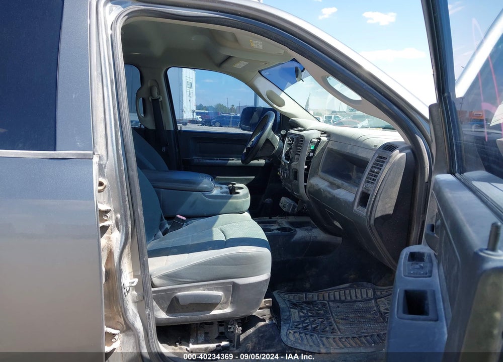 2013 RAM 2500 TRADESMAN VIN: 3C6TR5HT9DG520401