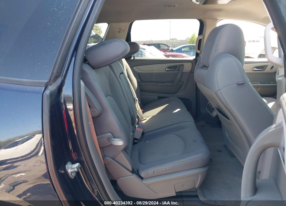 2016 CHEVROLET TRAVERSE LS VIN: 1GNKVFKD9GJ136720