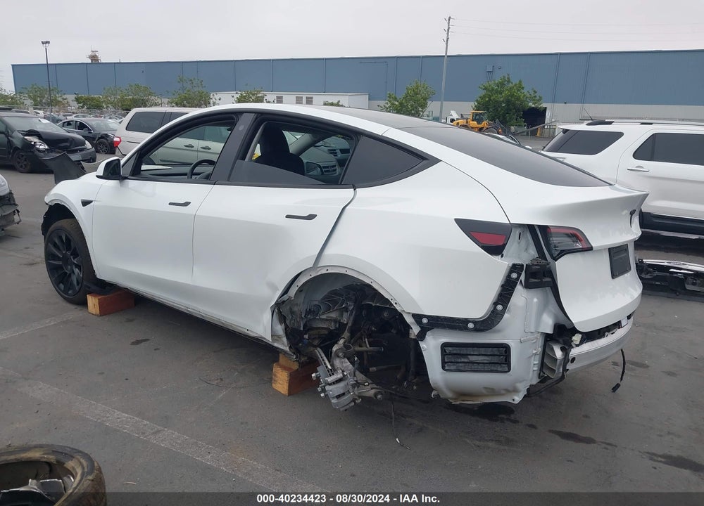 2021 TESLA MODEL Y LONG RANGE DUAL MOTOR ALL-WHEEL DRIVE VIN: 5YJYGDEE7MF062058
