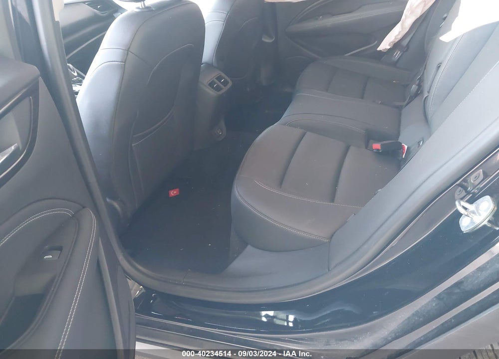 2018 BUICK REGAL TOURX ESSENCE VIN: W04GV8SX9J1135489
