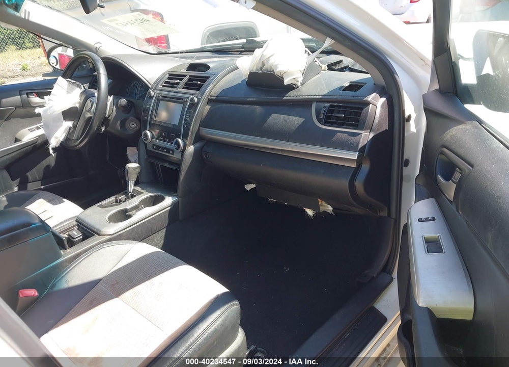2014 TOYOTA CAMRY SE VIN: 4T1BF1FK9EU425038