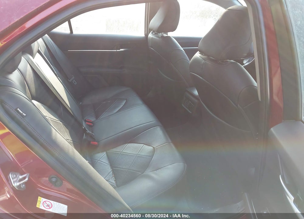2018 TOYOTA CAMRY XLE VIN: 4T1B11HK2JU576759