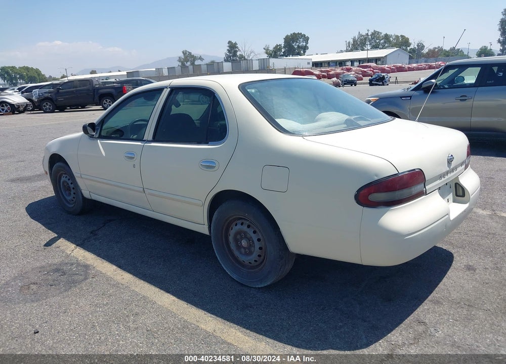 1995 NISSAN ALTIMA XE/GXE/SE/GLE VIN: 1N4BU31D3SC118132