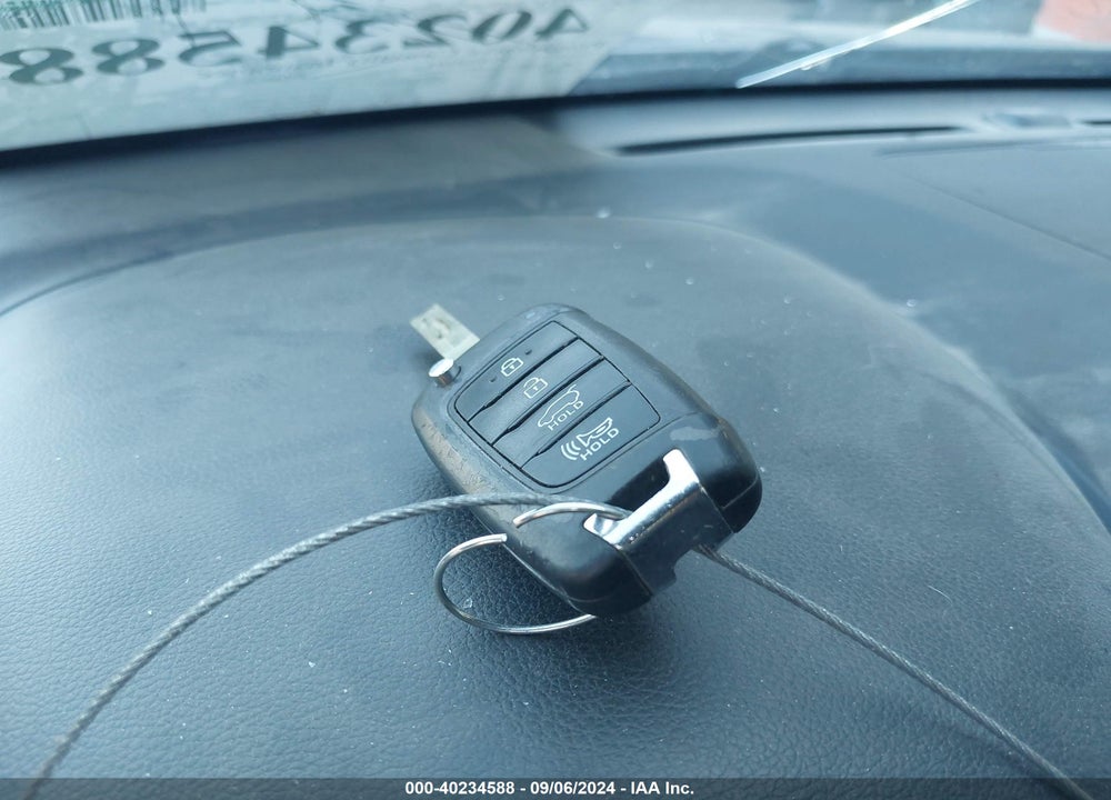 2019 HYUNDAI KONA SE VIN: KM8K1CAA8KU300066