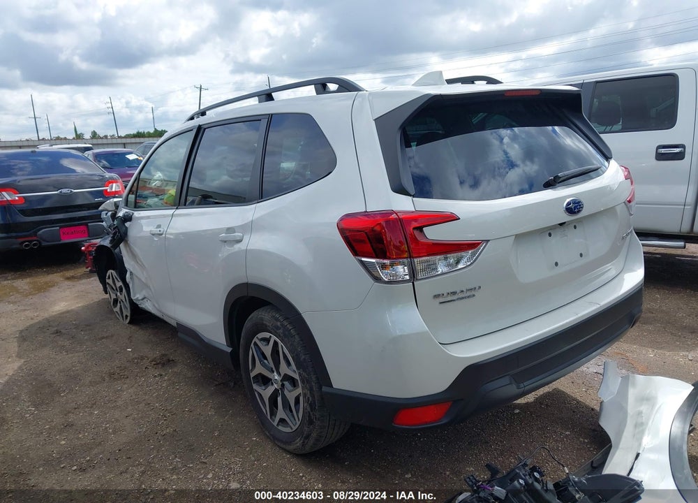 2023 SUBARU FORESTER PREMIUM VIN: JF2SKAEC9PH422129