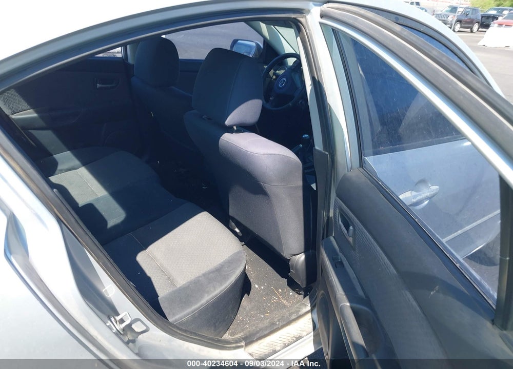 2005 MAZDA 3 I VIN: JM1BK12F351258587