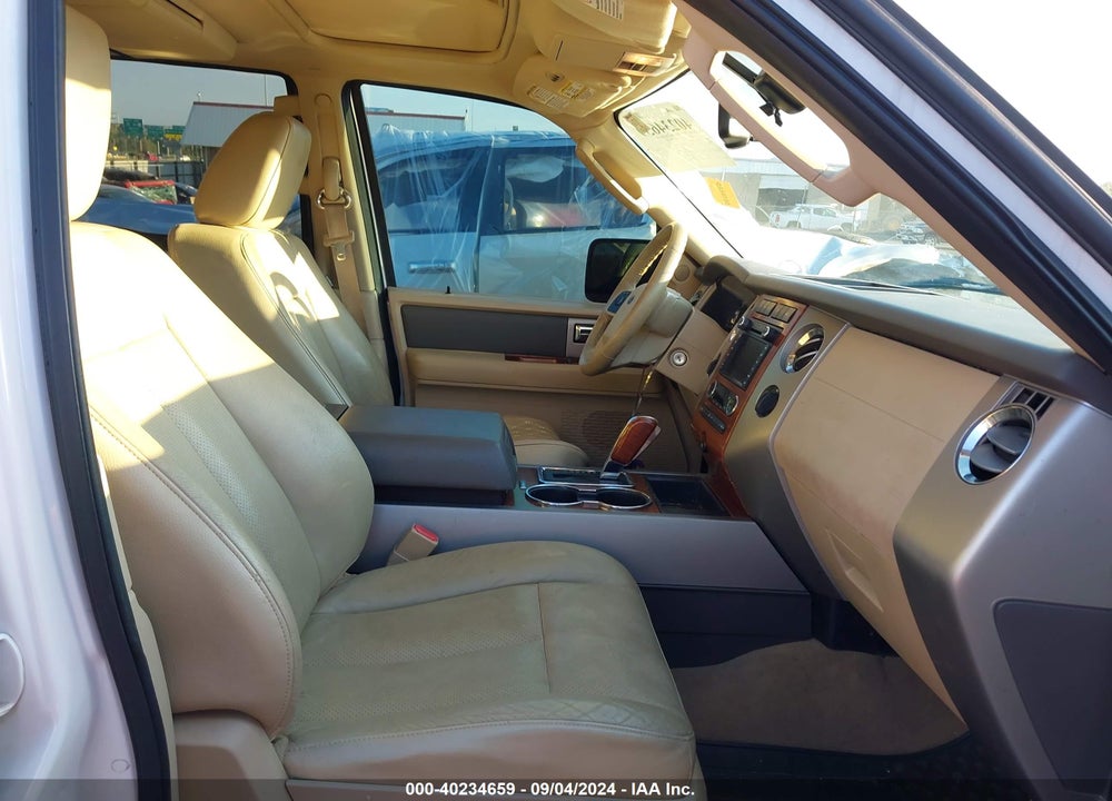 2010 FORD EXPEDITION EDDIE BAUER/KING RANCH VIN: 1FMJU1J58AEA71052
