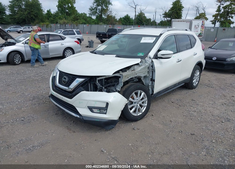 2018 NISSAN ROGUE SV VIN: 5N1AT2MV8JC714869