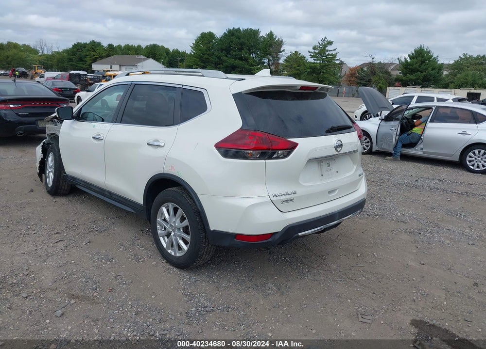 2018 NISSAN ROGUE SV VIN: 5N1AT2MV8JC714869