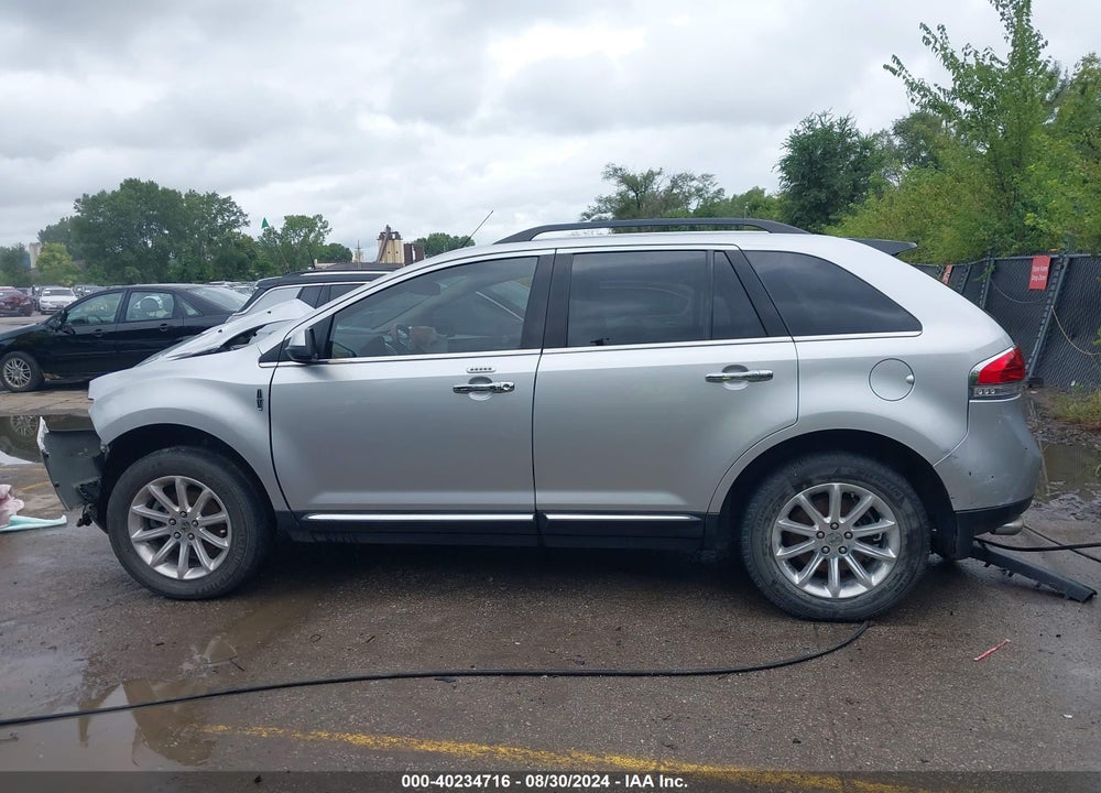 2011 LINCOLN MKX VIN: 2LMDJ6JK3BBJ26128