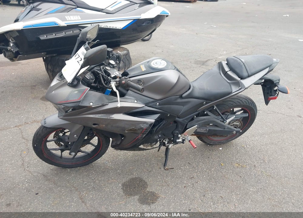 2016 YAMAHA YZFR3 VIN: MH3RH06Y4GK010835