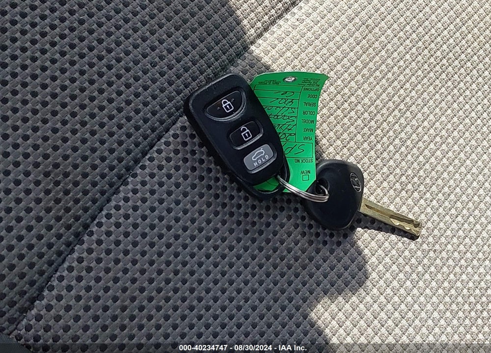 2011 HYUNDAI SONATA GLS VIN: 5NPEB4ACXBH281875