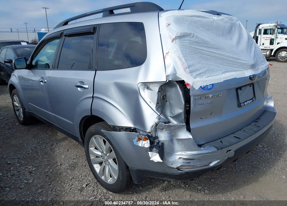 2012 SUBARU FORESTER 2.5X PREMIUM VIN: JF2SHADC5CH421148