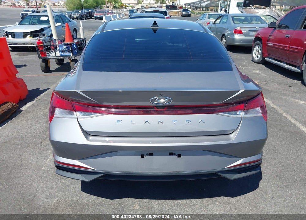 2021 HYUNDAI ELANTRA SEL VIN: KMHLM4AG7MU194055