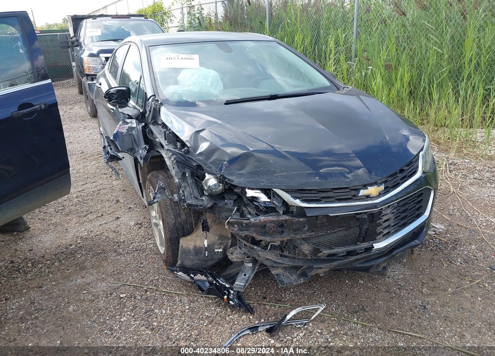 2017 CHEVROLET CRUZE LT AUTO VIN: 1G1BE5SM2H7250360